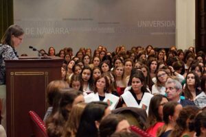 apertura-alumni-college