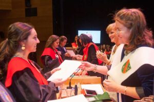 becas-alumni-college-2019
