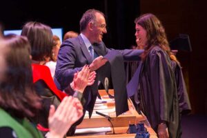 becas-2020-alumni-college